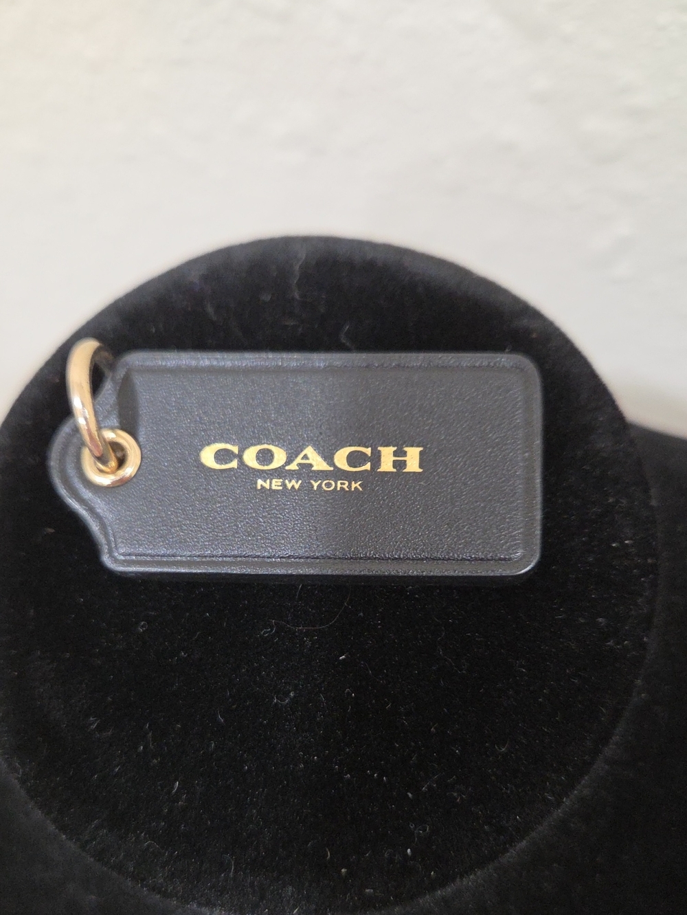 COACH Black Leather HangTag with Gold Logo
